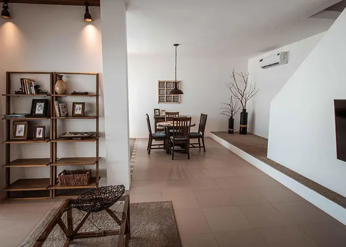 Flip Flop House